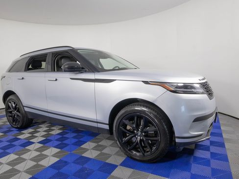 Used 2024 Land Rover Range Rover Velar S image 3
