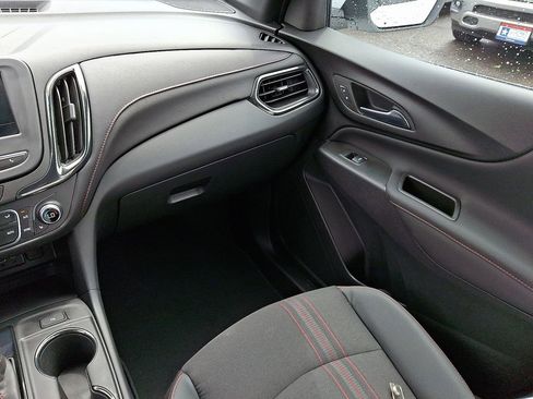 Used 2022 Chevrolet Equinox RS image 17