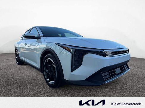 Used 2025 Kia K4 EX image 7