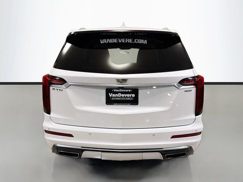 Used 2020 Cadillac XT6 Premium Luxury FWD image 8