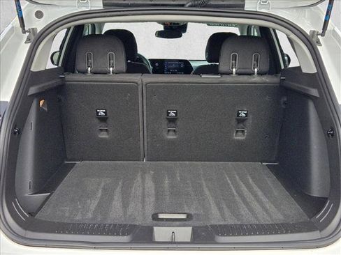 Used 2025 Chevrolet Trax LS w/ LS Convenience Package image 6