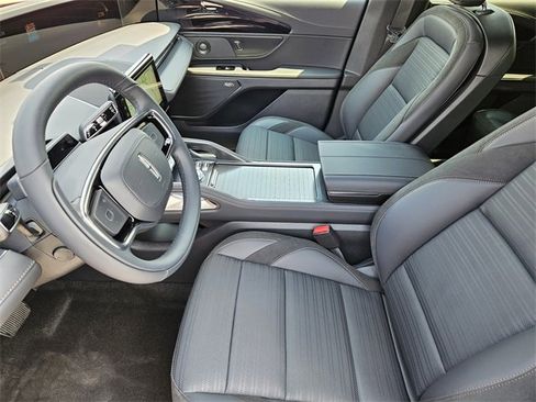 New 2025 Lincoln Nautilus Reserve w/ Jet Appearance Package image 12