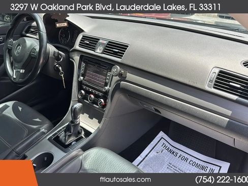 Used 2015 Volkswagen Passat TDI SE FWD image 39