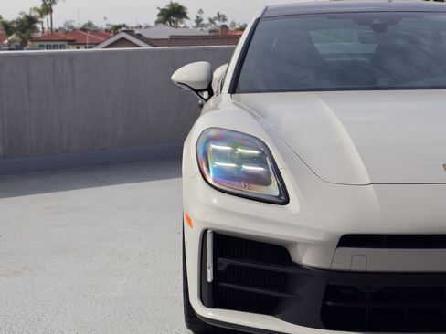 New 2026 Porsche Panamera image 12