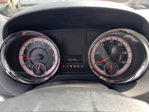 Used 2017 Dodge Grand Caravan SXT w/ Driver Convenience Group FWD image 14