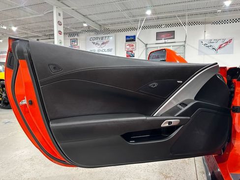 Used 2019 Chevrolet Corvette Z06 RWD image 13