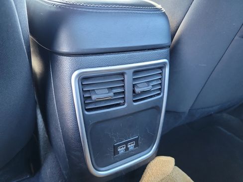 Used 2023 Dodge Charger SXT image 14