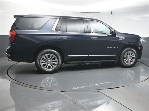 Used 2024 GMC Yukon Denali image 9