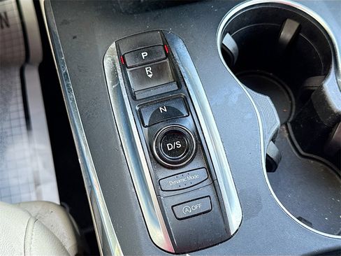 Used 2020 Acura MDX SH-AWD image 17