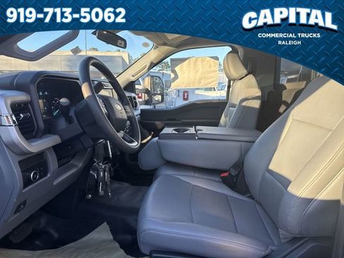 New 2025 Ford F350 XL w/ XL Chrome Package image 17