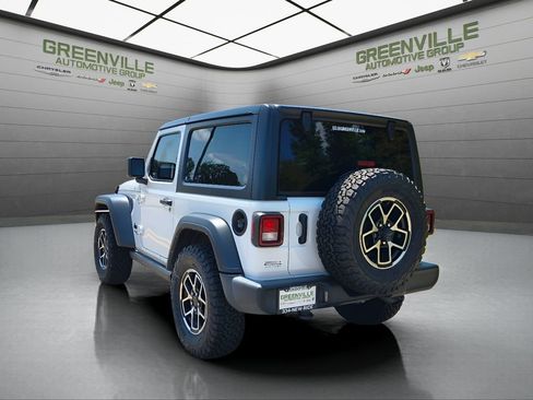 Used 2021 Jeep Wrangler Sport S image 4