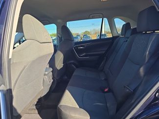 Used 2021 Toyota RAV4 XLE video 2