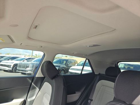 New 2026 Hyundai Venue SEL FWD image 12