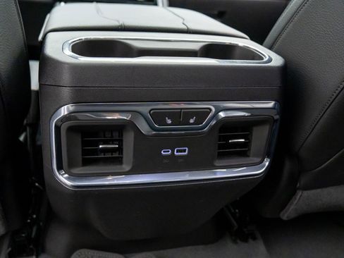 Used 2025 GMC Sierra 1500 Denali w/ Denali Reserve Package image 18