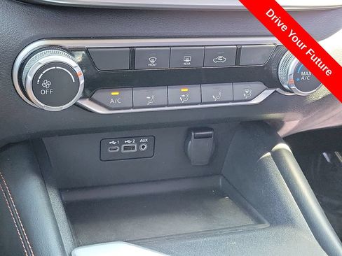 Used 2022 Nissan Altima 2.5 SR FWD image 14