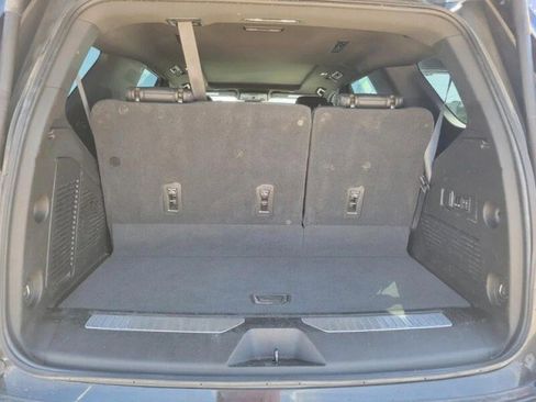 Used 2023 GMC Yukon Denali RWD image 8