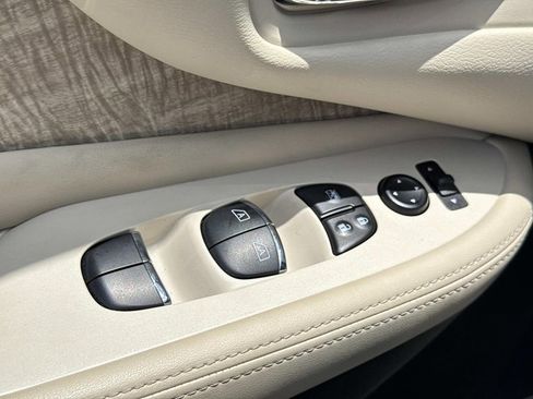 Used 2023 Nissan Murano SL FWD image 20