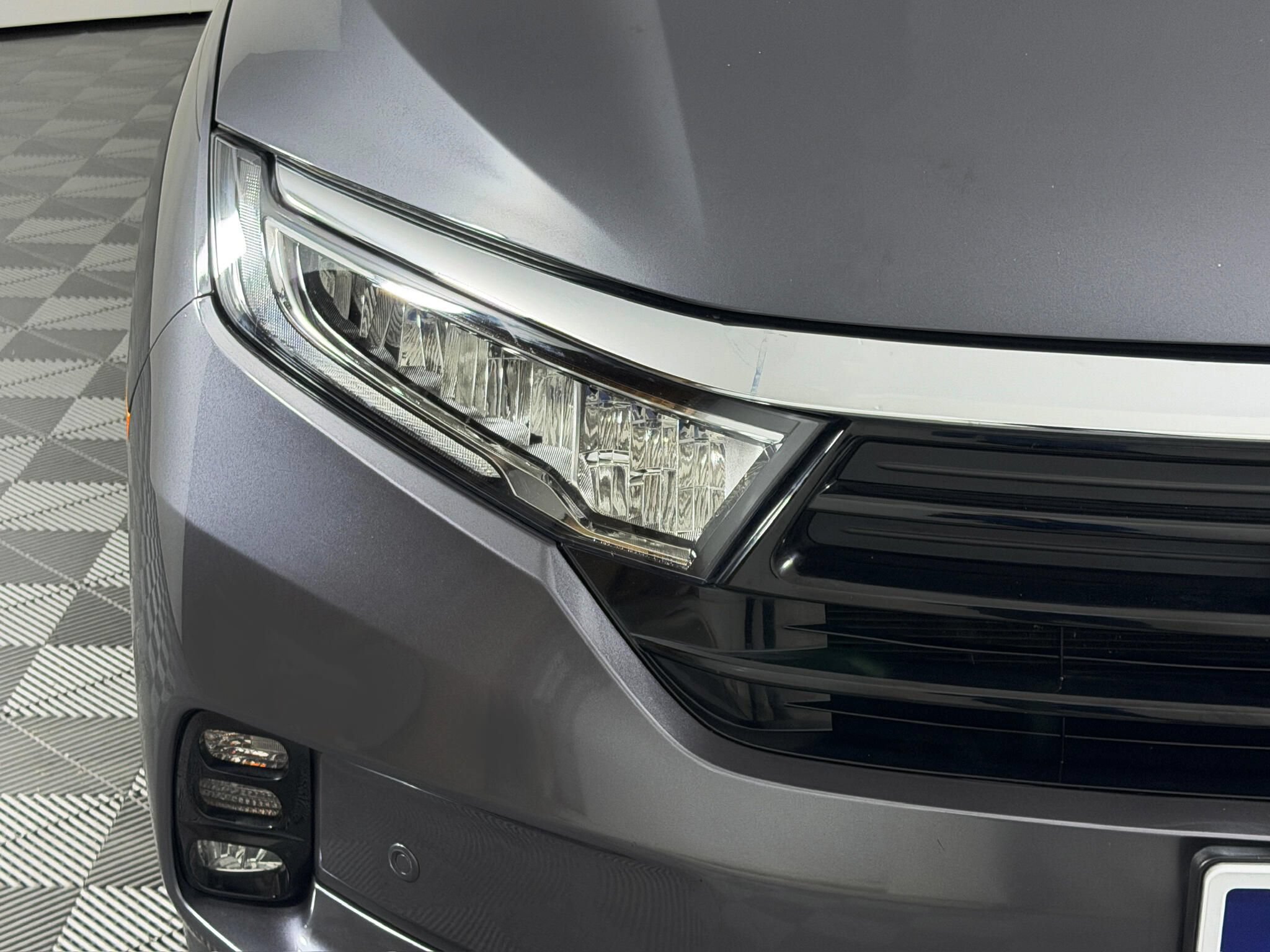 Used 2021 Honda Odyssey Touring image 4