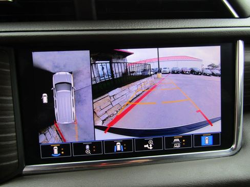 Used 2021 GMC Yukon Denali image 21