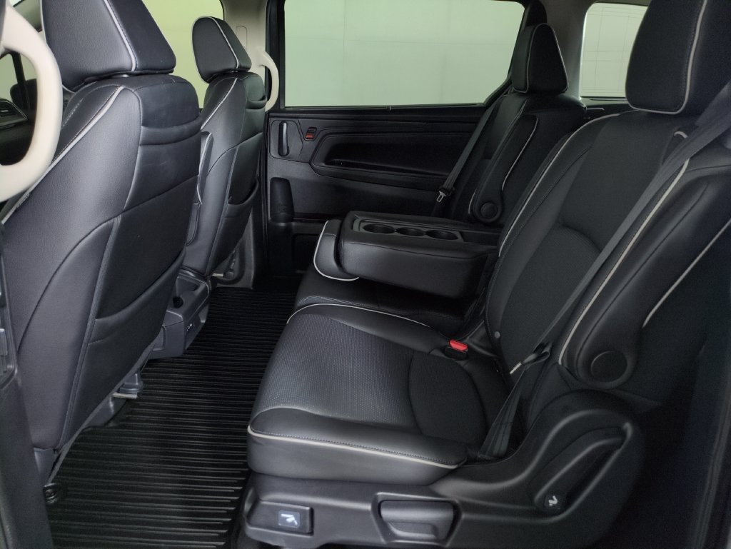 Certified 2026 Honda Odyssey Elite image 32