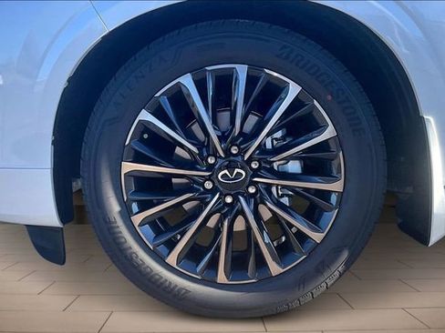 New 2026 INFINITI QX80 Autograph image 9