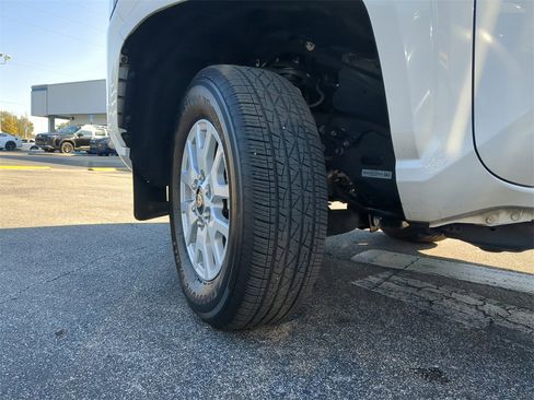 Used 2024 Toyota Tacoma SR5 image 33