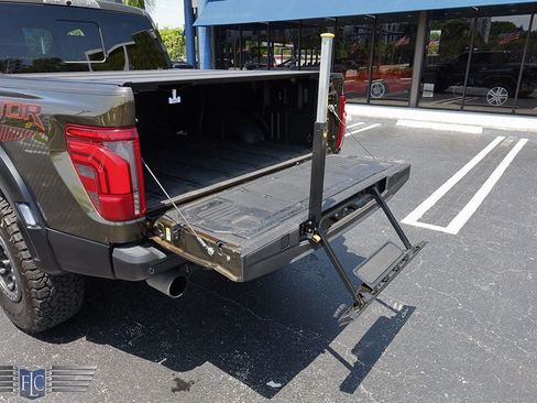 Used 2025 Ford F150 Raptor AWD/4WD image 12