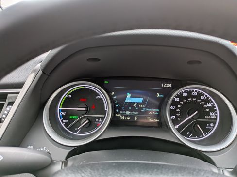 Certified 2022 Toyota Camry XLE image 16