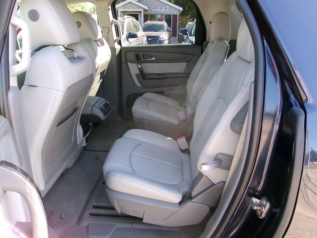 Used 2016 GMC Acadia SLT AWD/4WD image 9