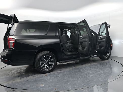 Used 2023 Chevrolet Suburban Z71 w/ Luxury Package image 69