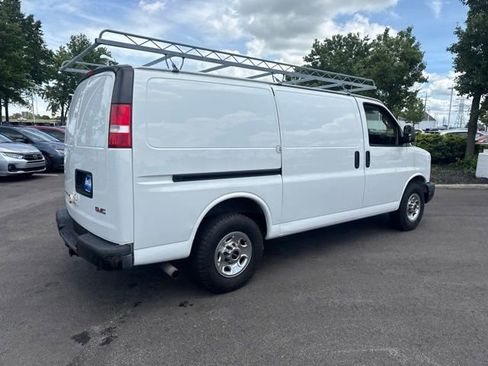 Used 2016 GMC Savana 2500 RWD image 11