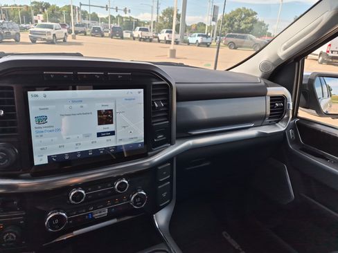 Used 2021 Ford F150 Lariat w/ Equipment Group 502A High AWD/4WD image 26