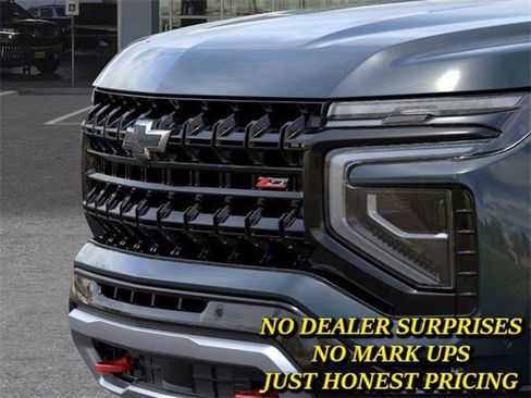 New 2026 Chevrolet Suburban Z71 w/ Comfort Package image 13