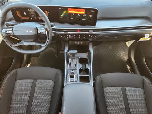 New 2026 Kia Sorento LX image 18