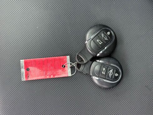 Used 2019 MINI Cooper Clubman S w/ Storage Package image 58