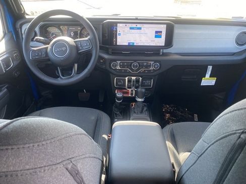 New 2025 Jeep Gladiator Willys image 34