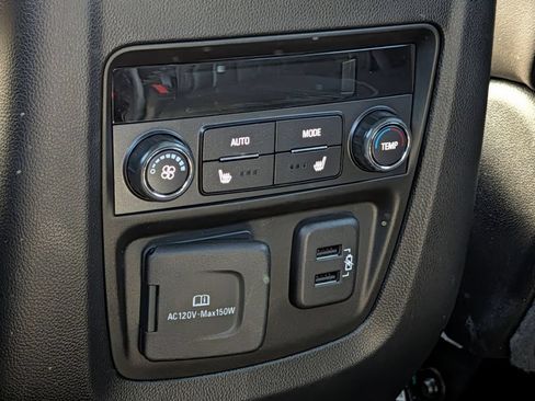 Used 2024 Buick Enclave Avenir w/ Avenir Technology Package AWD/4WD image 39
