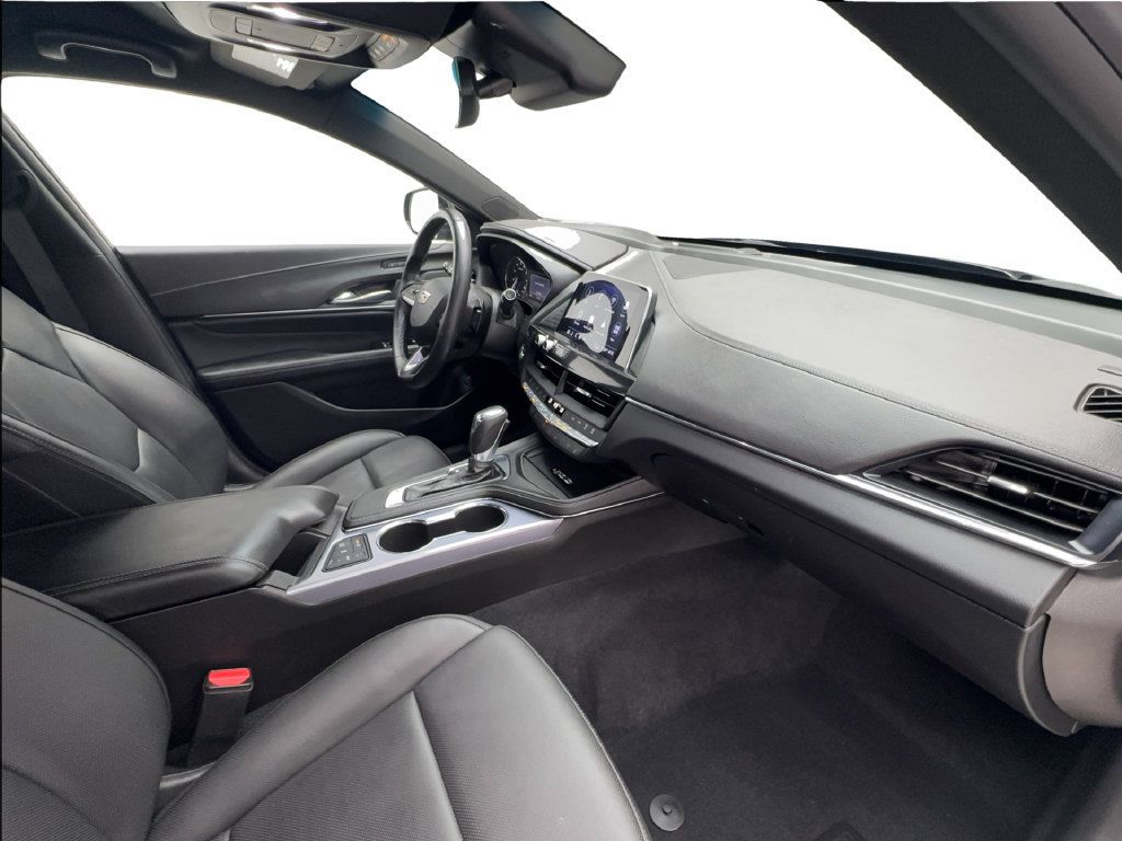 Used 2026 Cadillac CT4 Premium Luxury RWD image 31
