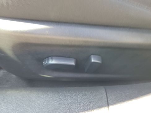 Used 2025 Nissan Altima 2.5 SV FWD image 14