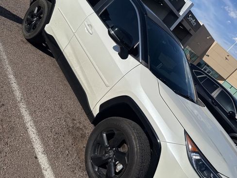Used 2021 Toyota RAV4 XSE AWD/4WD image 16