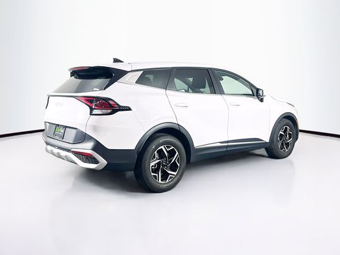 Used 2025 Kia Sportage LX FWD image 9