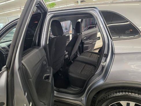 Used 2020 Mitsubishi Outlander Sport ES FWD image 9
