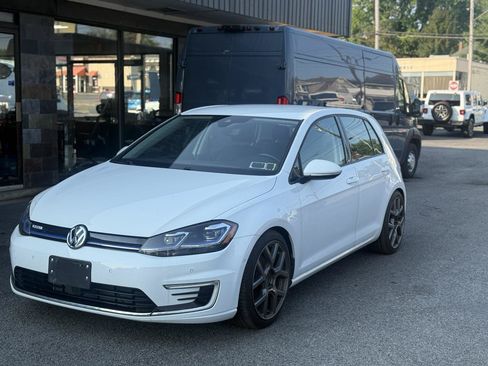 Used 2019 Volkswagen e-Golf SEL Premium FWD image 2
