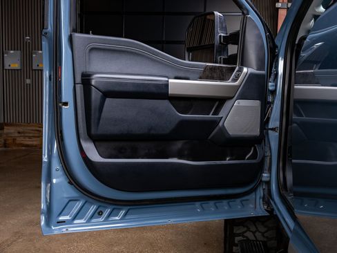 Used 2023 Ford F250 Lariat w/ Lariat Ultimate Package image 35