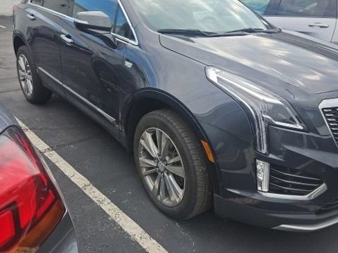 Certified 2023 Cadillac XT5 Premium Luxury AWD/4WD image 3
