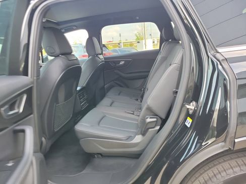 Used 2025 Audi Q7 3.0T Premium Plus AWD/4WD image 8