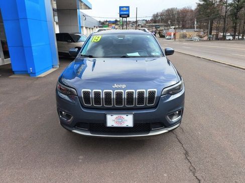 Used 2019 Jeep Cherokee Limited w/ Trailer Tow Group AWD/4WD image 3