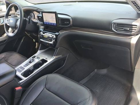 Used 2022 Ford Explorer Limited w/ Hybrid Equipment Group 310A RWD image 27