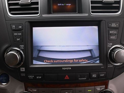 Used 2012 Toyota Highlander Limited image 29