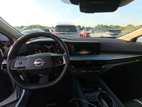 Used 2025 Nissan Murano Platinum w/ Cargo Package AWD/4WD image 6